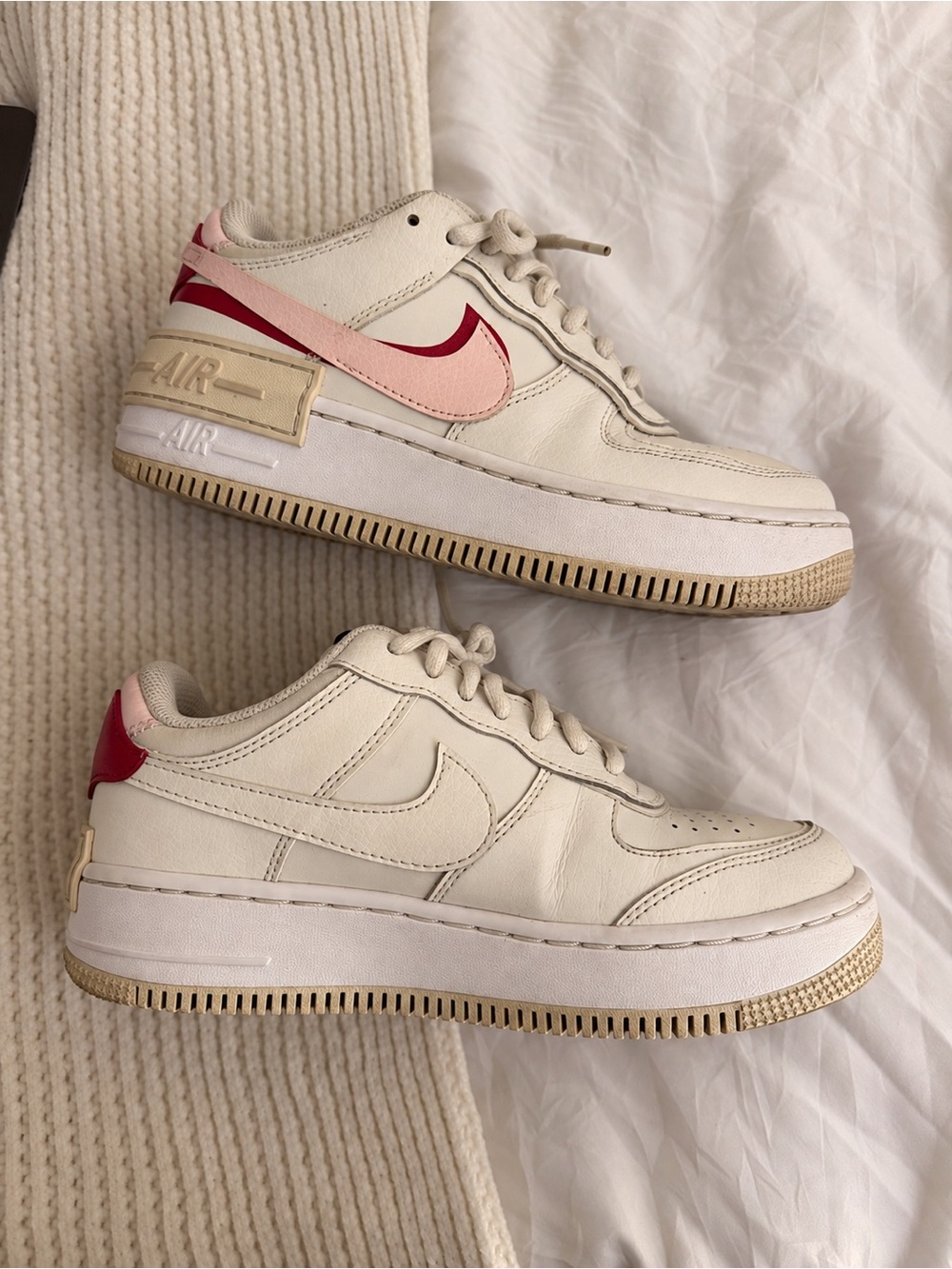 Nike Air Force 1 Shadow Light Soft Pink Team Red Shadow Sneakers in White & Pink